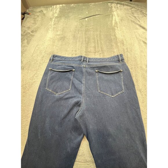 L.L.Bean Classic Fit Womens Petite Jeans Size 18 PET Denim Relaxed Style W36 L27 - Picture 10 of 11